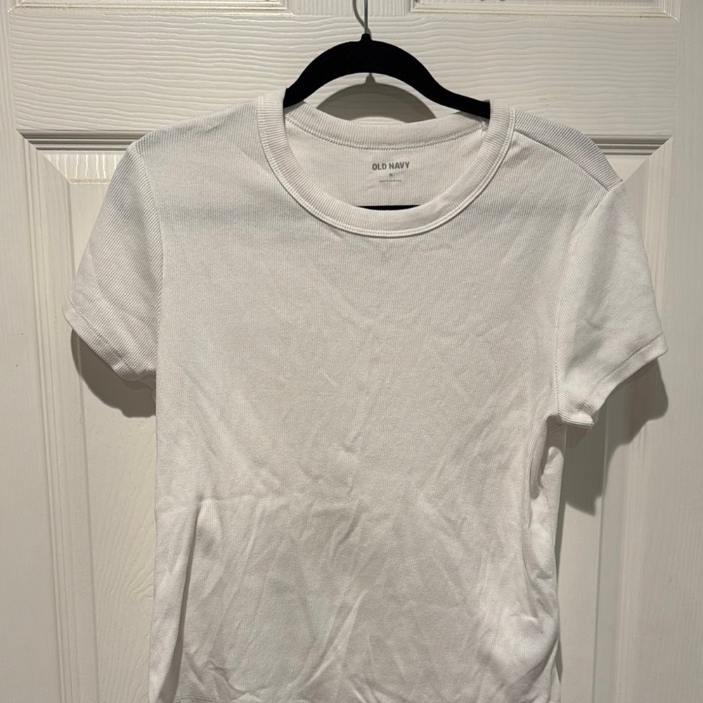 Old Navy White Short Sleeve Tee